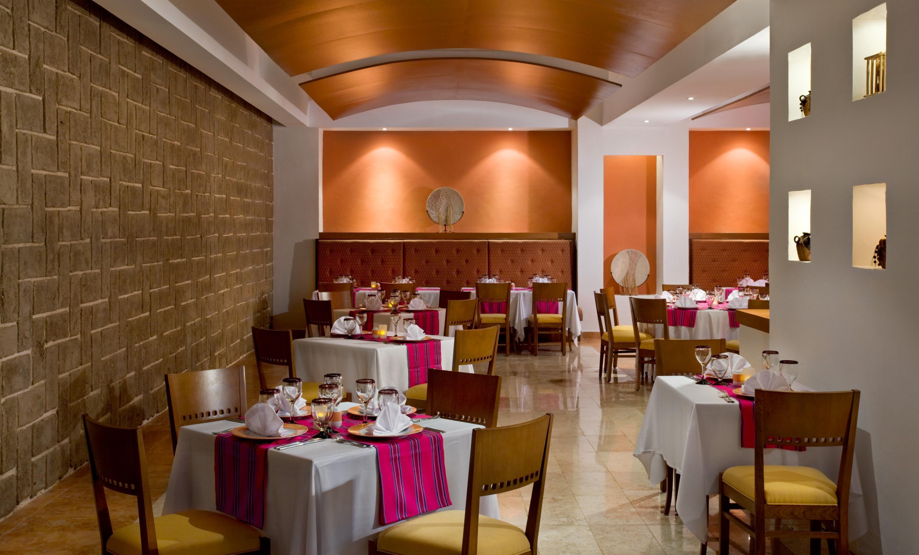Grand Riviera Princess Плая дел Кармен Екстериор снимка Restaurant at the Grand Hyatt Mumbai